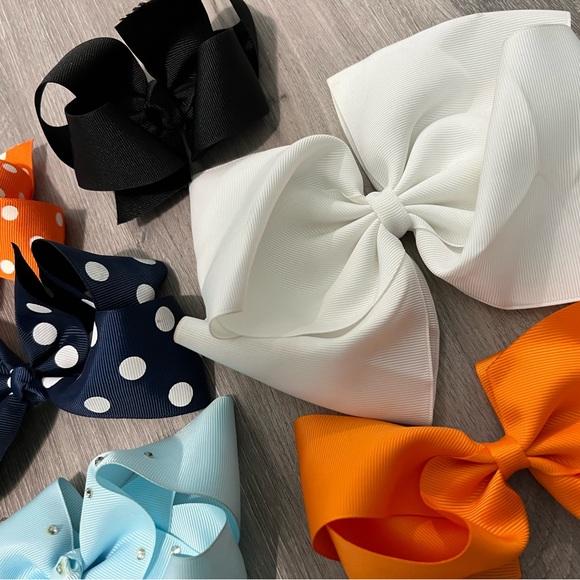 Misc Bow Bundle! 🎀 - Picture 3 of 4